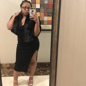 Meet your Posher, Simone